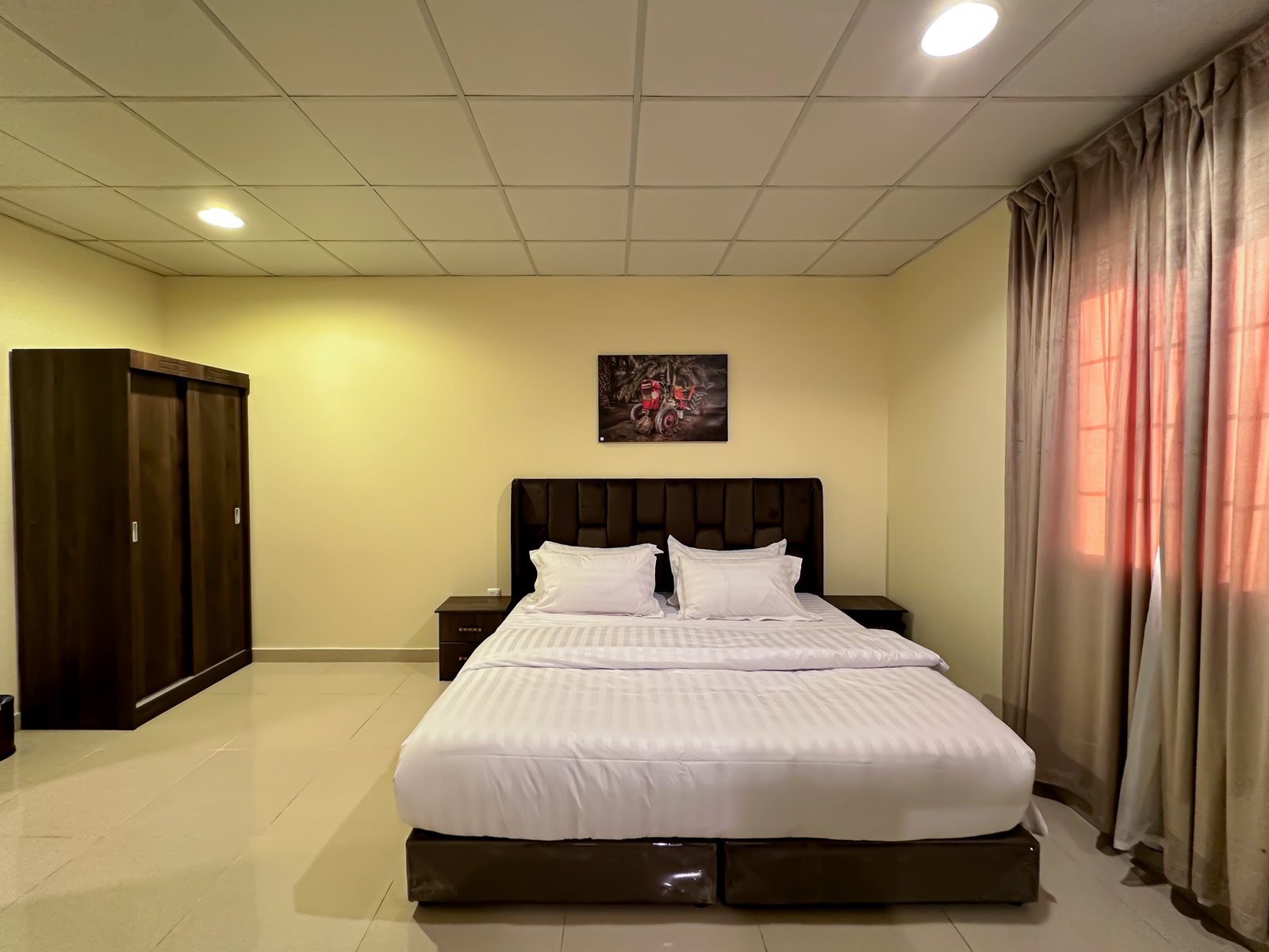 شقة غرفة واحدة مفروشة للإيجار قرب الحرم النبوي بالمدينة المنورة