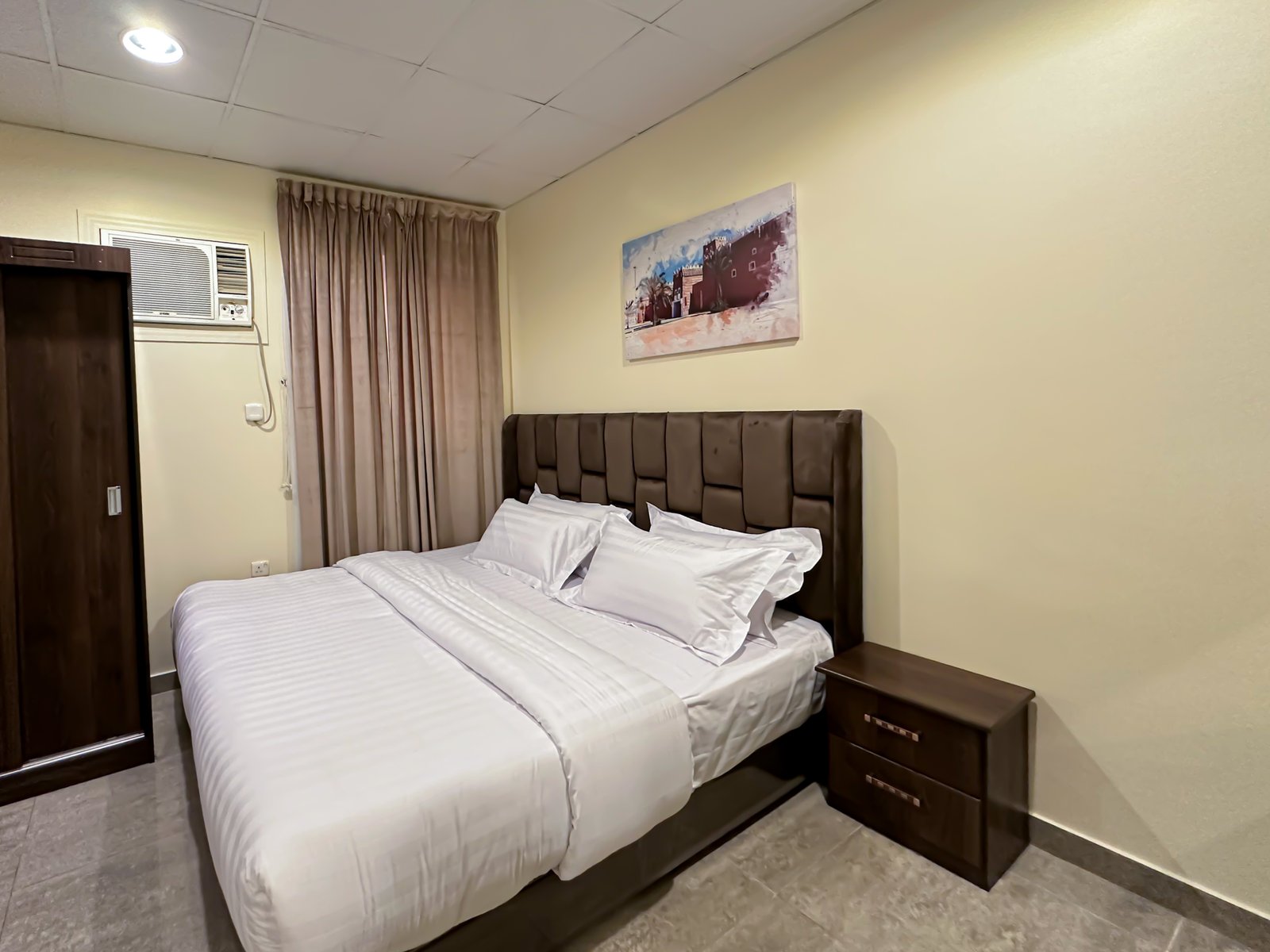 غرفة معيشة أنيقة في شقة مفروشة قرب الحرم النبوي